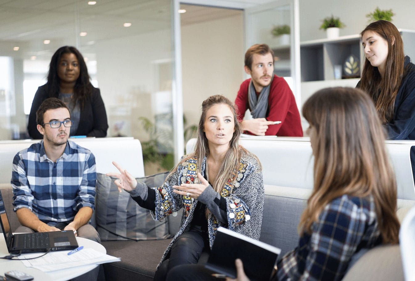Recruiting Hourly Employees: 4 Surefire Methods for Recruiting Hourly Employees